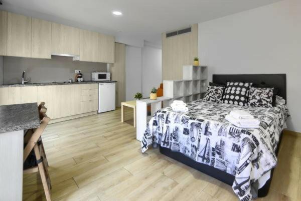 Apartamentos Turisticos Plaza San Juan 2 Tudela Eksteriør bilde