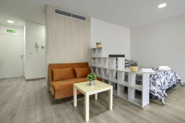 Apartamentos Turisticos Plaza San Juan 2 Tudela Eksteriør bilde