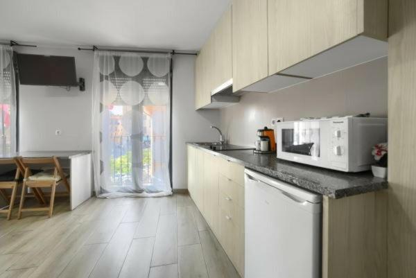 Apartamentos Turisticos Plaza San Juan 2 Tudela Eksteriør bilde