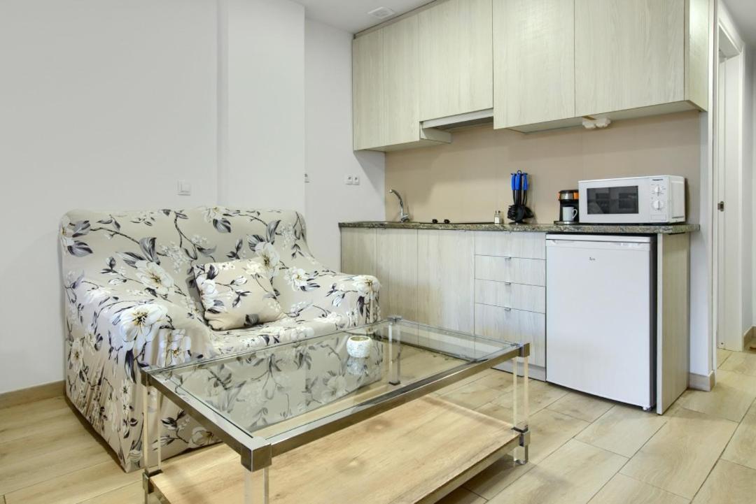 Apartamentos Turisticos Plaza San Juan 2 Tudela Eksteriør bilde